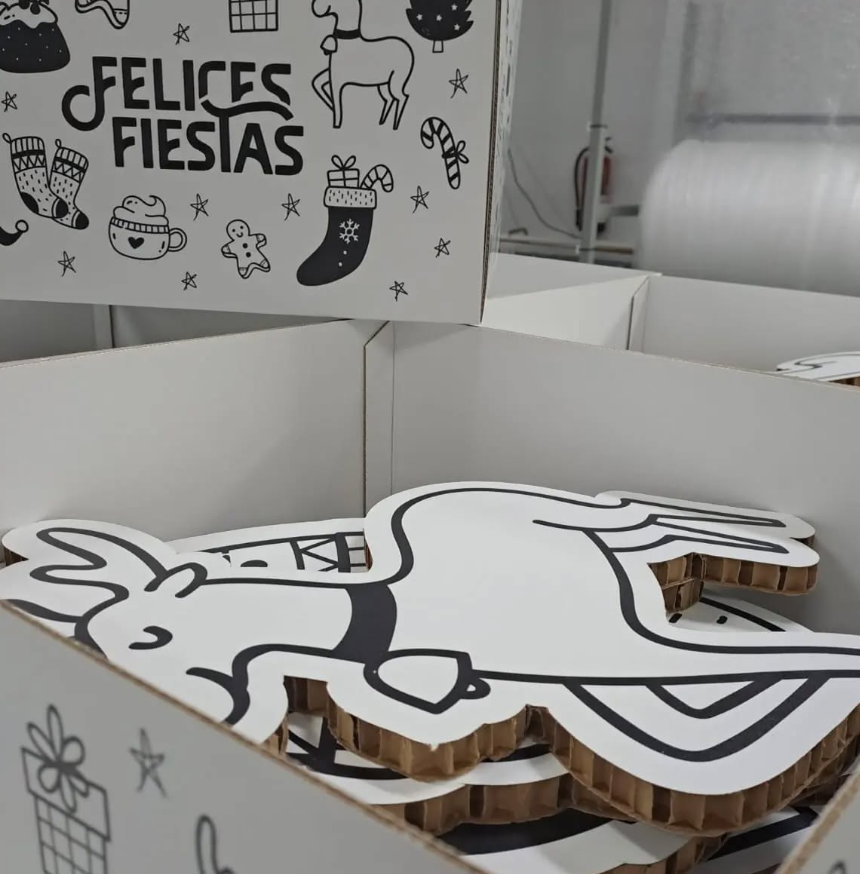 Decoración navideña personalizada para campañas de tienda y escaparate