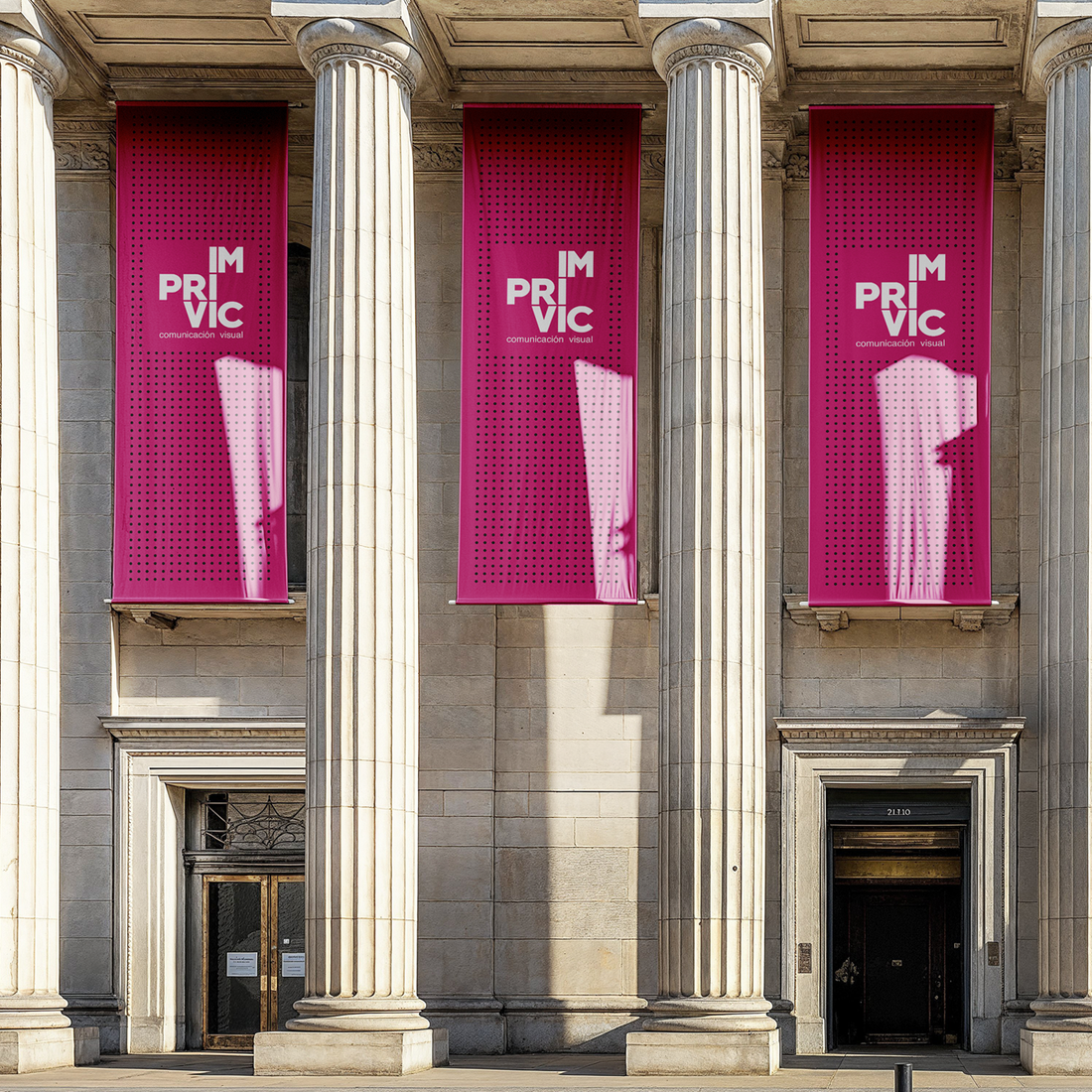 Lona frontlit personalizada impresa en gran formato para publicidad exterior.