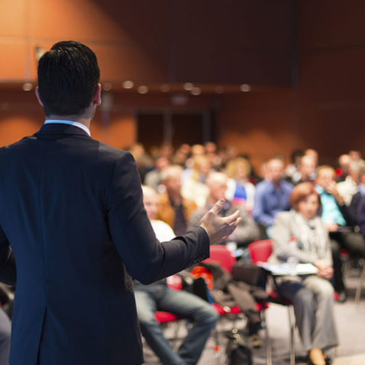 Checklist y material visual para organizar un evento corporativo en 2026