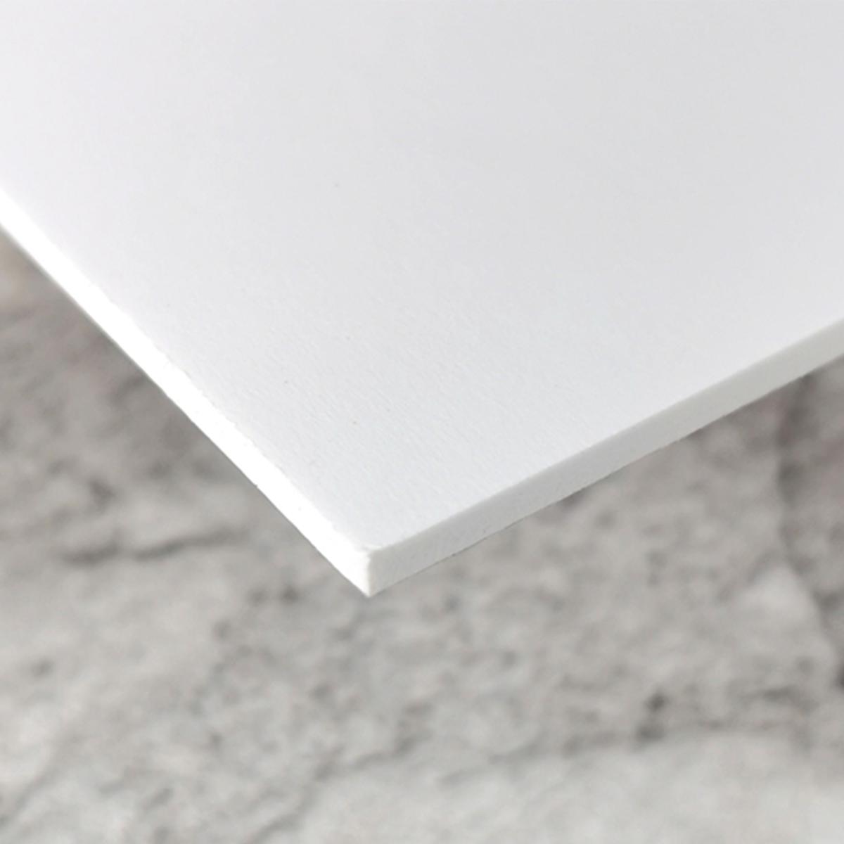 Panel de PVC rígido de 5 mm, ideal para impresión y señalización.