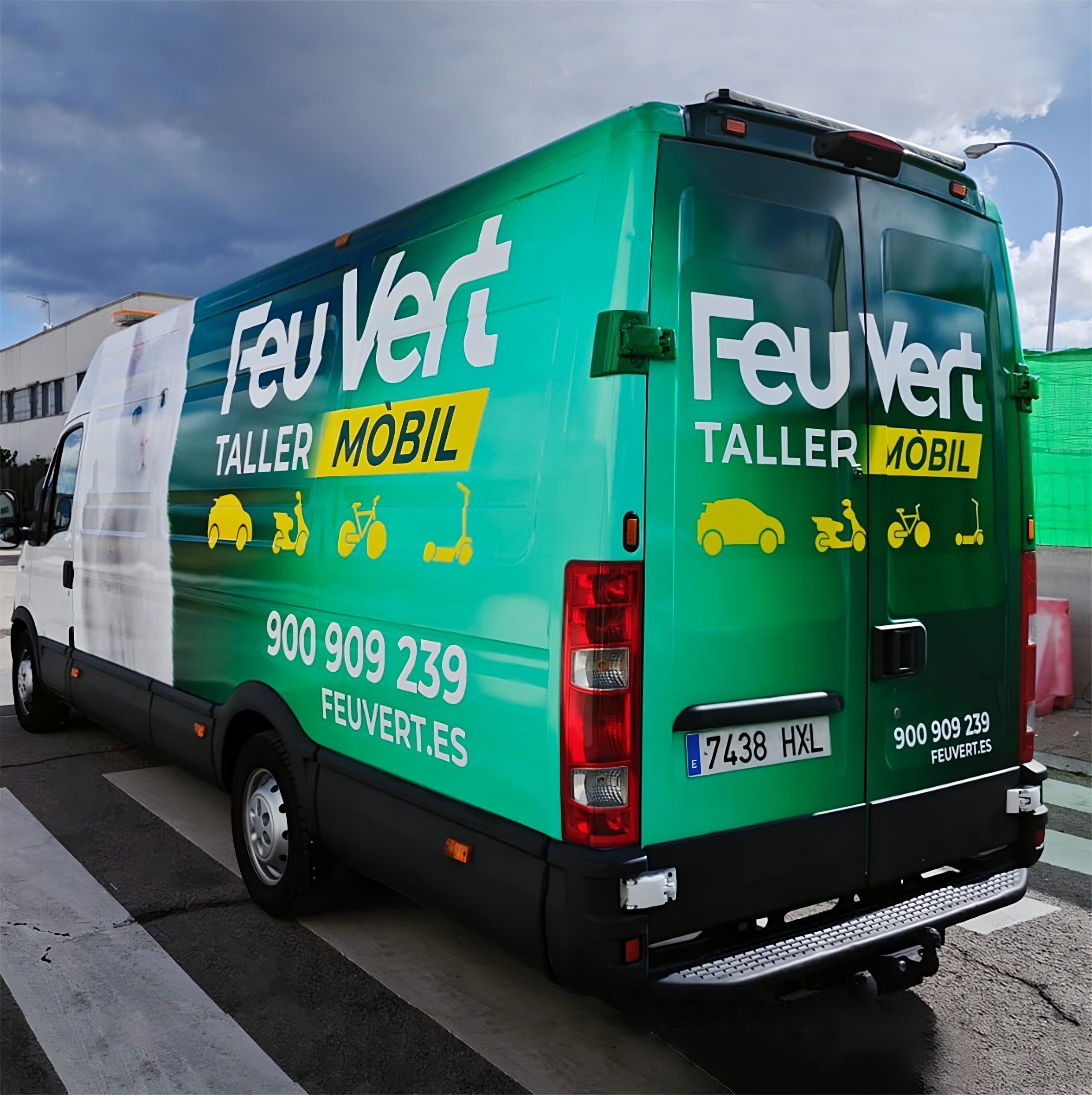 Vinilo adhesivo fundición especial para rotulación de coches y flotas.